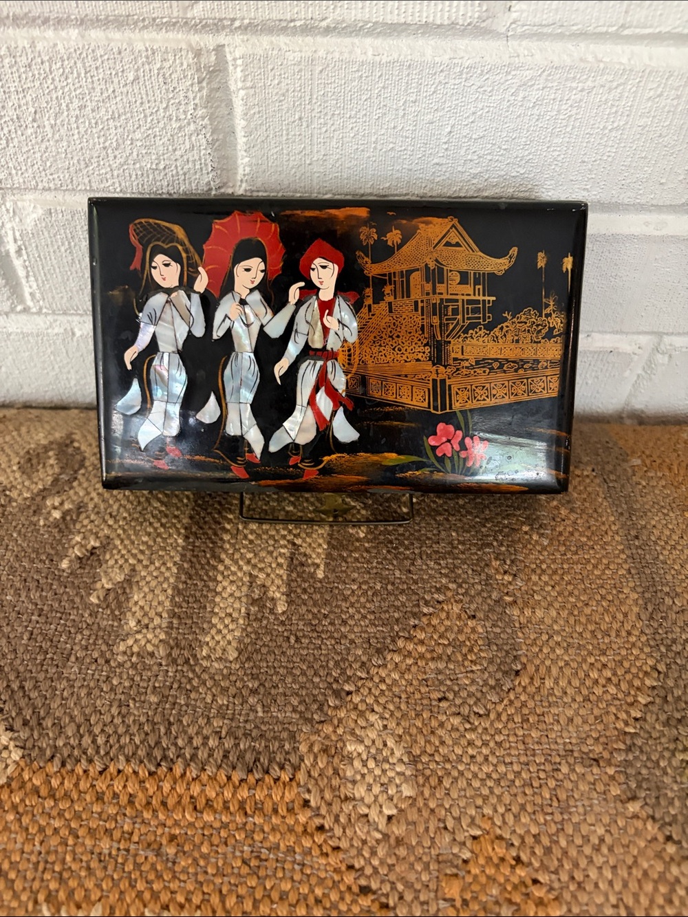 Vintage lacquer box
